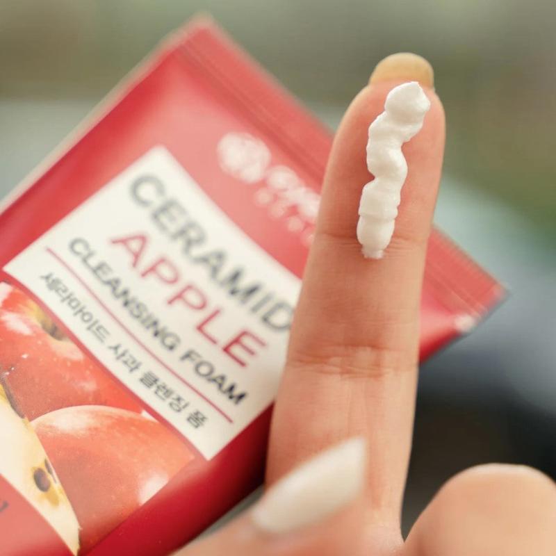 Ceramide Apple Cleansing Foam